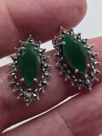 Prachtige echt zilveren oorbellen met Marcasiet en groene  onyx