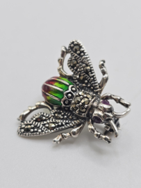 925 zilveren broche, met Robijn.