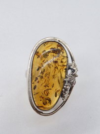 Echt zilveren ring met Barnsteen, een kunstwerk!!