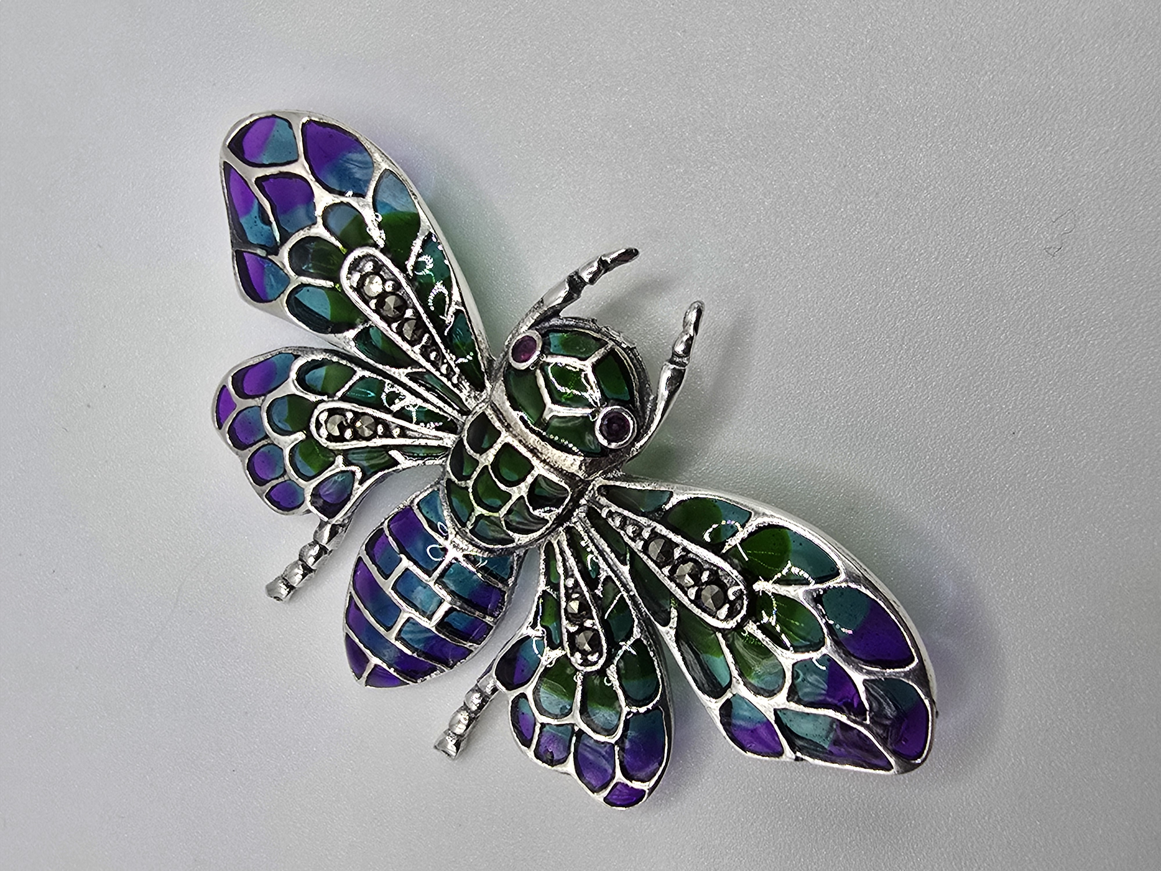 925 zilveren broche, met Robijn en marcasiet