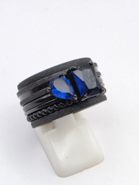 ixxxi ring compleet, maat 19 met limited edition basisring.