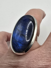 Echt zilveren ring met Labradoriet maat 18.5