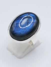 Echt zilveren ring met Labradoriet maat 18