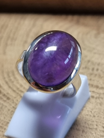 Zilveren ring Amethist maat 17