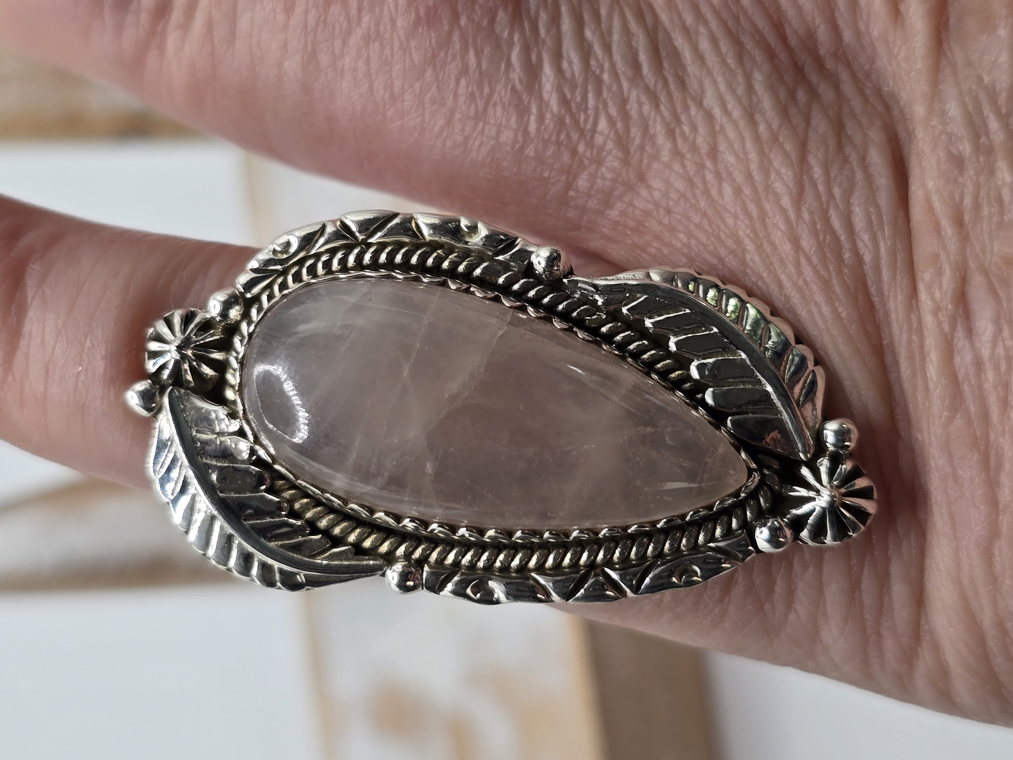 Echt zilveren ring met rozenkwarts maat 18
