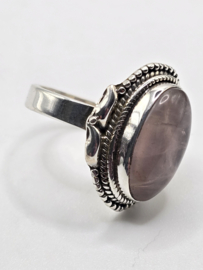 Echt zilveren ring met rozenkwarts maat 18