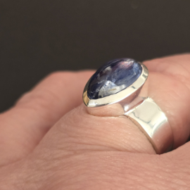 Echt zilveren ring met Kyaniet, maat 19