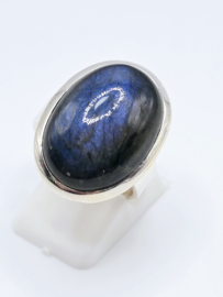 Echt zilveren ring met Labradoriet maat 18