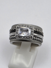 ixxxi ring compleet, maat 17 met limited edition basisring.