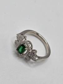 Echt zilveren ring met Zirkonia Silver/green.  Maat 18  MDZ10