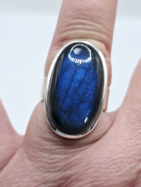 Echt zilveren ring met Labradoriet maat 19