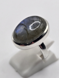 Echt zilveren ring met Labradoriet maat 16.5