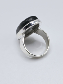 Echt zilveren ring met Labradoriet maat 19