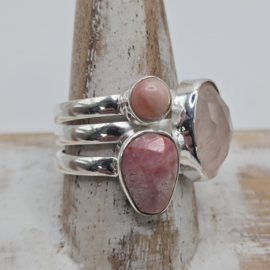 Prachtige echt zilveren ring Rozenkwarts en Rhodochrosiet. Maat 18.5.
