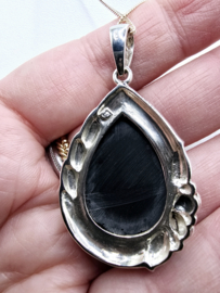 Echt zilveren hanger Marcasiet met Onyx.