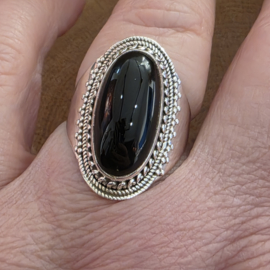 ring echt zilver met zwarte onyx. Maat 20