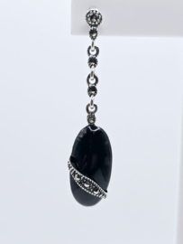 Prachtige echt zilveren oorbellen met Marcasiet en onyx.