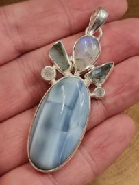Prachtige echt zilveren hanger, met blauw agaat, aquamarijn,  Maansteen.