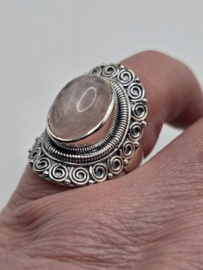 Echt zilveren ring met rozenkwarts maat 18