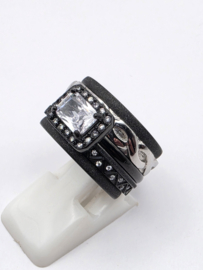 ixxxi ring compleet, maat 17 met limited edition basisring.