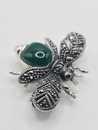 925 zilveren broche, met granaat en groene onyx