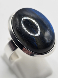 Echt zilveren ring met Labradoriet maat 18