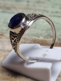 Echt zilveren ring met Saffier, maat 17