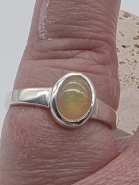 Echt zilveren ring met Ethiopisch Opaal Maat 18