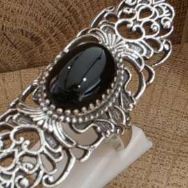 ring echt zilver met zwarte onyx. Maat 18.5