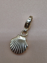 RVS charm. Schelp. Goud.