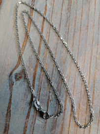 Anker Collier, 2 mm breed, 43 cm.