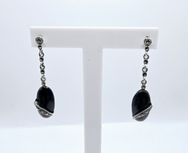 Prachtige echt zilveren oorbellen met Marcasiet en onyx.