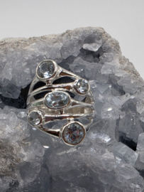Prachtige echt zilveren ring met Topaas, groot model maat 18