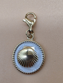 RVS charm, parelmoer, schelp. Goud.