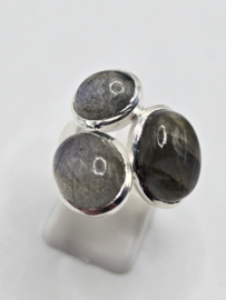 Echt zilveren ring met Labradoriet maat 19