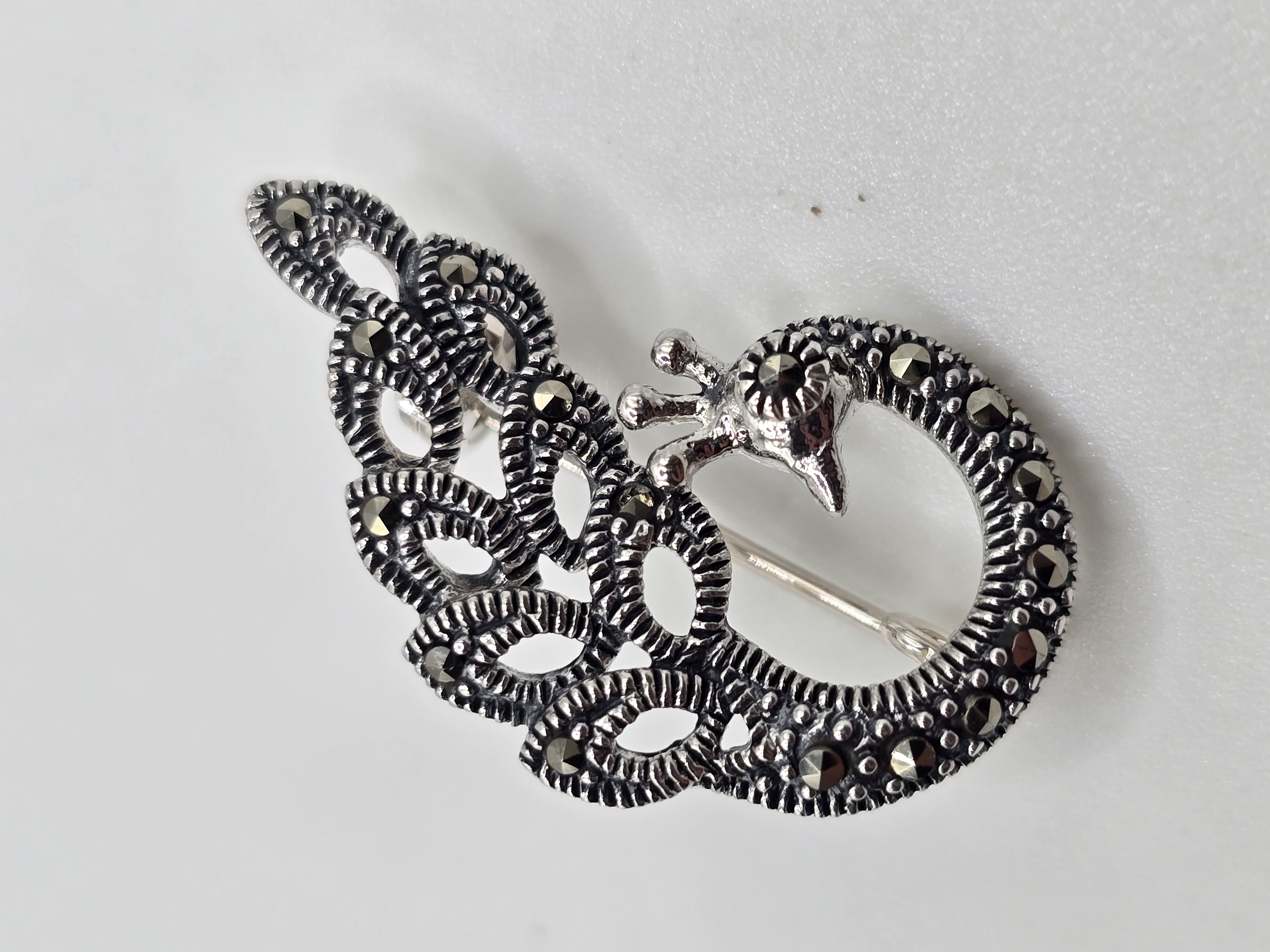 925 zilveren broche, vogel/ pauw met Marcasiet