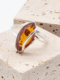 Prachtige echt zilveren ring met Barnsteen, maat 19