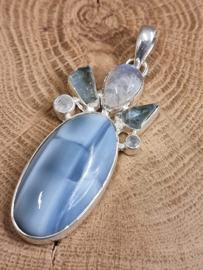 Prachtige echt zilveren hanger, met blauw agaat, aquamarijn,  Maansteen.