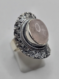 Echt zilveren ring met rozenkwarts maat 18