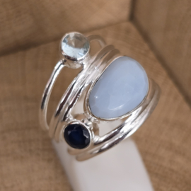 Echt zilveren  ring met Blauwe agaat, saffier en Topaas, maat 19