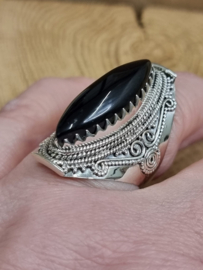 ring echt zilver met zwarte onyx. Maat 20