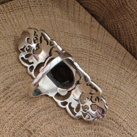 ring echt zilver met zwarte onyx. Maat 18.5