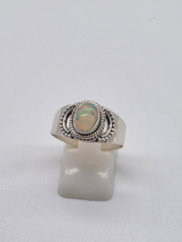 Echt zilveren ring met Ethiopisch Opaal Maat 19.5