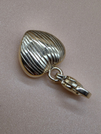 RVS charm Hart geribbeld. Goud.