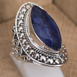 Echt zilveren ring met Saffier, maat 18