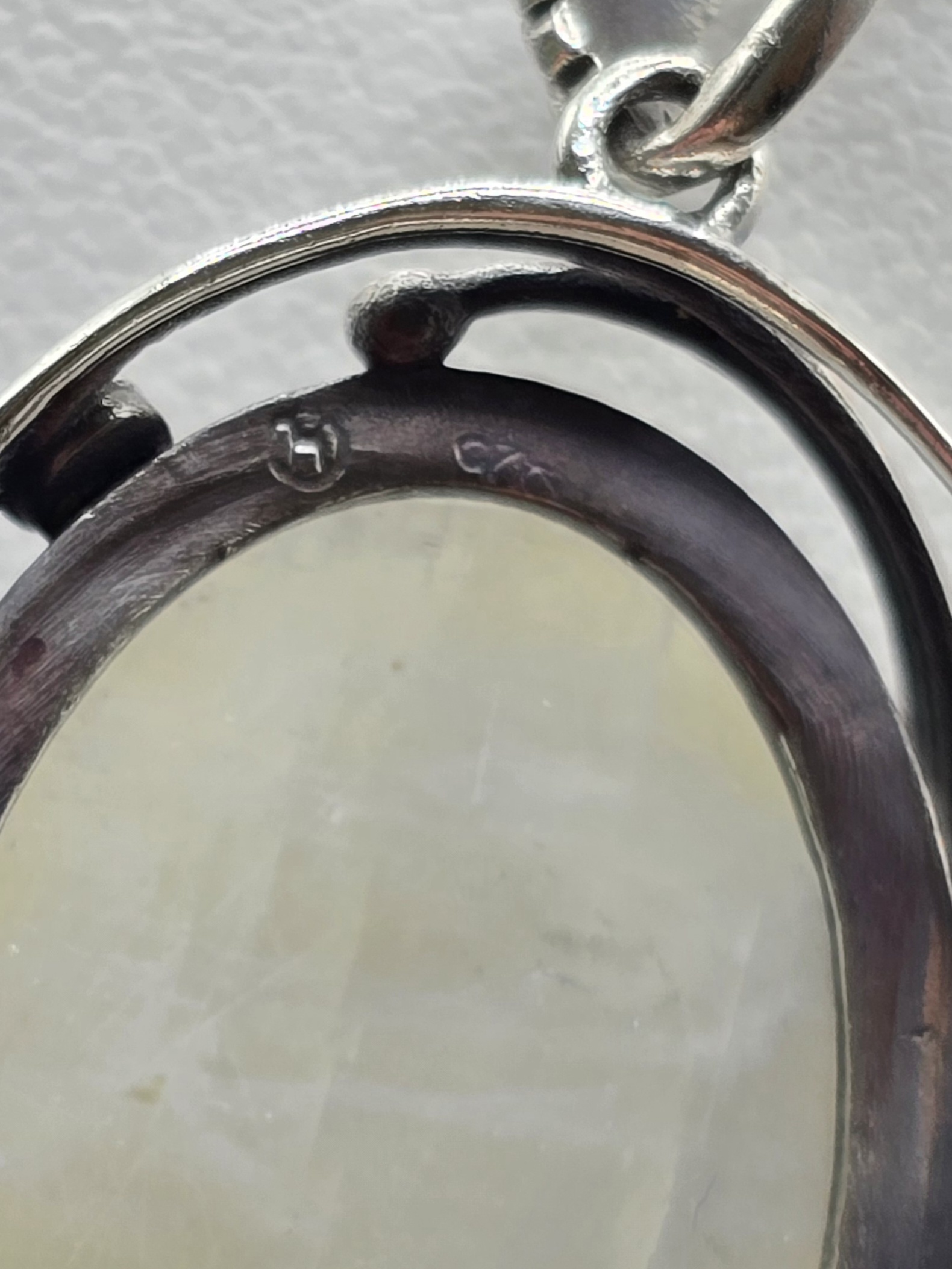 Echt zilveren hanger met Maansteen