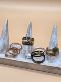 ixxxi ringen set compleet maat 17. 1 basis en 11 vulringen. 25-322