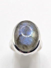 Echt zilveren ring met Labradoriet maat 16.5