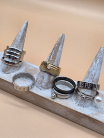 ixxxi ringen set compleet maat 18. 1 basis en 13 vulringen. 20268