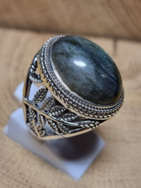 Echt zilveren ring met Labradoriet maat 19